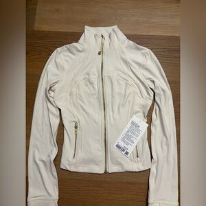 Lululemon Define Cropped Jacket NWT Ivory Size 4